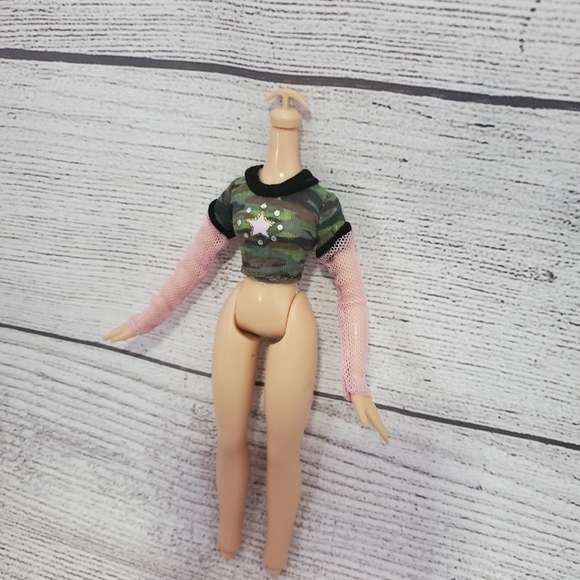 COPY - Princess Jade bratz doll top shirt only - Picture 5 of 7